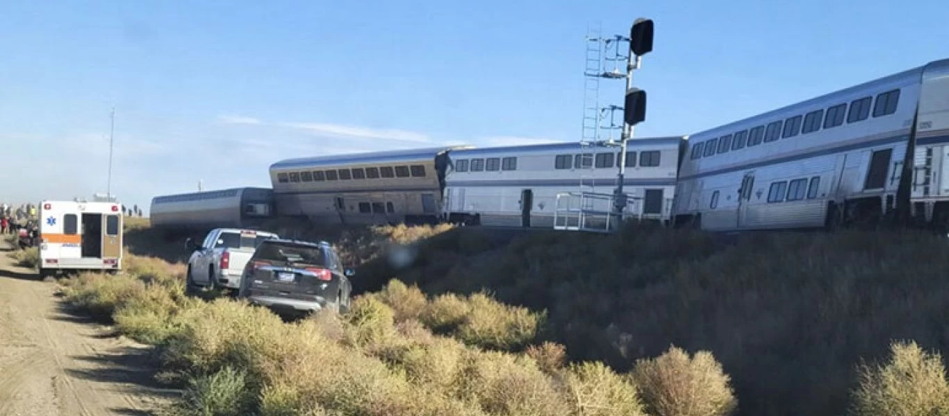 ΗΠΑ: Τουλάχιστον 3 νεκροί στον εκτροχιασμό επιβατικού συρμού στη Μοντάνα
